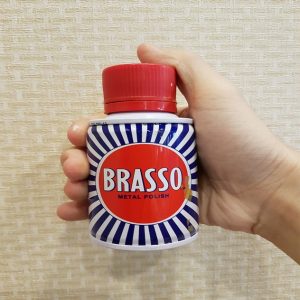 Brasso metal polish